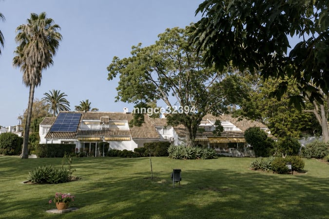 House in Nueva Andalucia - view 1