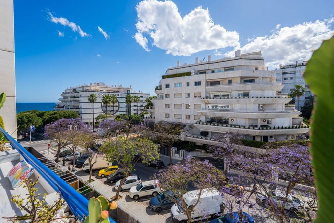 Apartment in Marbella - view 1
