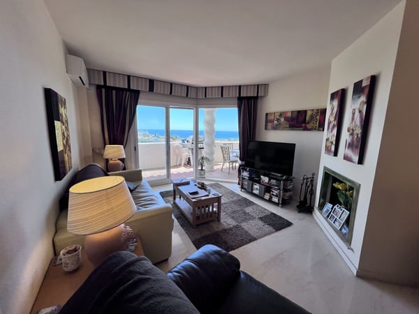 Apartment in Sitio de Calahonda - view 1