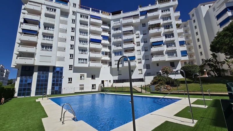 Apartment in Nueva Andalucia - view 1