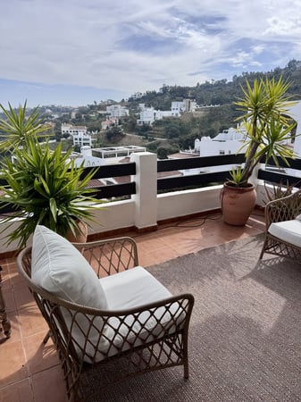 Apartment in Elviria - view 1