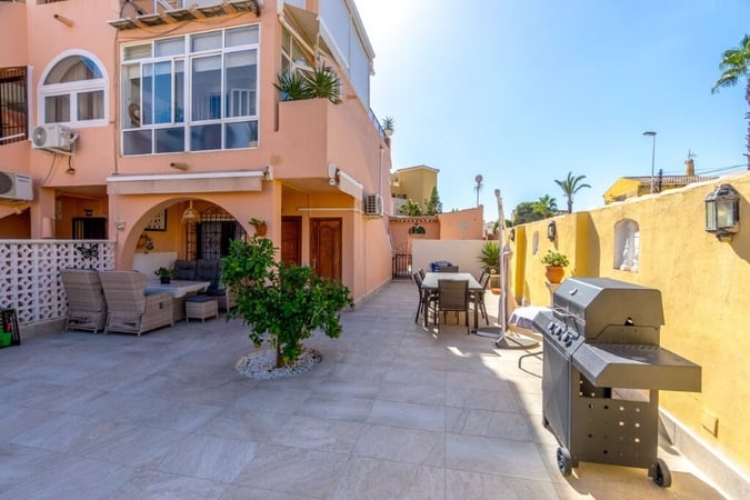 Apartment in Torrevieja - view 1