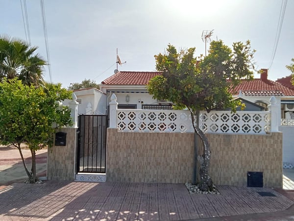 House in San Luis - view 1