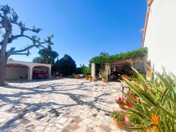 Farm, Ranch or Equestrian in La Marina - view 1