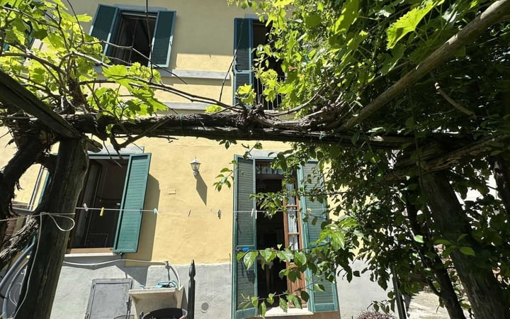 House in Chiusi - view 1