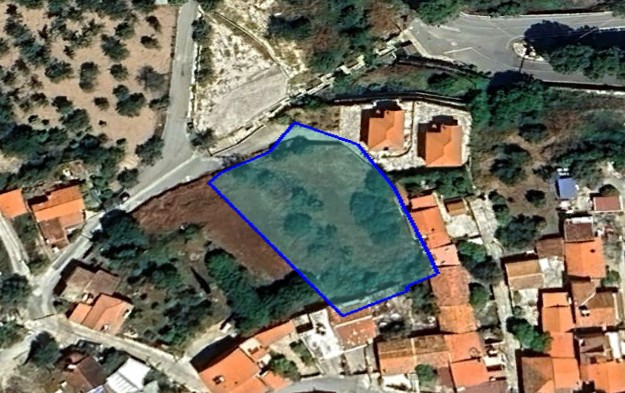 House in Agios Georgios - view 1