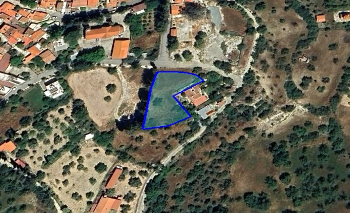 House in Agios Georgios - view 1
