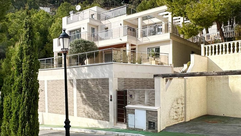Villa in Altea la Vella - view 1