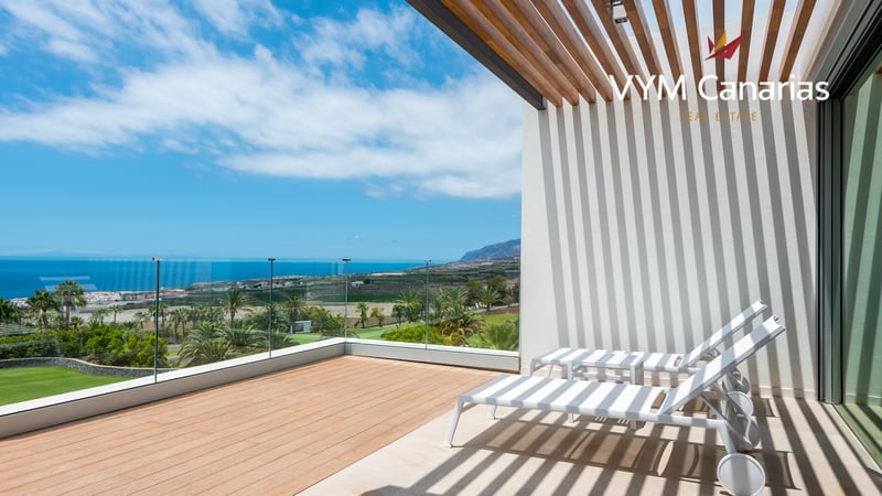 Apartment in Alcala - view 1
