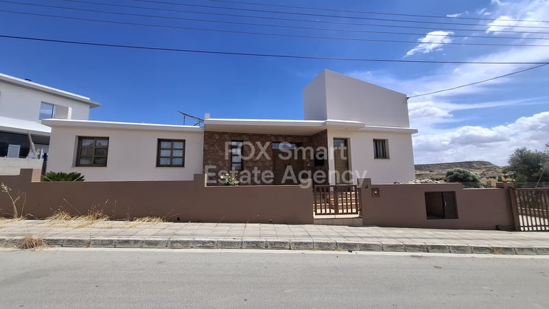 House in Tseri - view 1