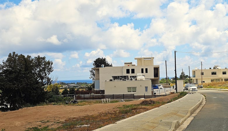 Land in Timi - view 1