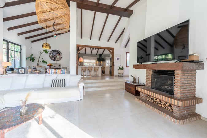 Villa in Atalaya Isdabe - view 1