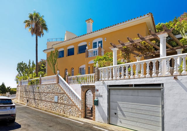 Villa in Torrequebrada - view 1
