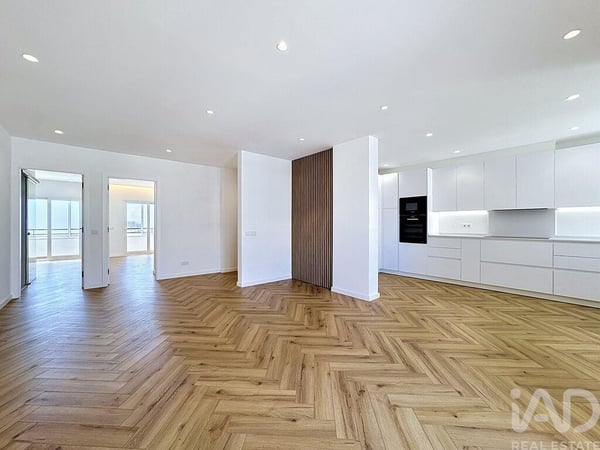 Apartment in Quarteira - view 1