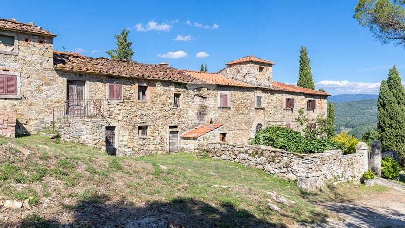 House in Castelnuovo - view 1