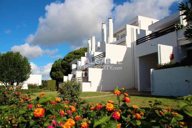 Villa in Vilamoura - view 1