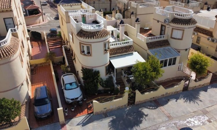 Villa in Dehesa de Campoamor - view 1