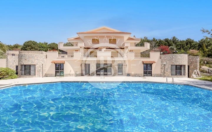 Villa in Torre di Faro - view 1