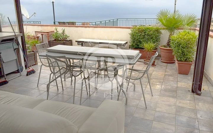 Apartment in Taormina - view 1