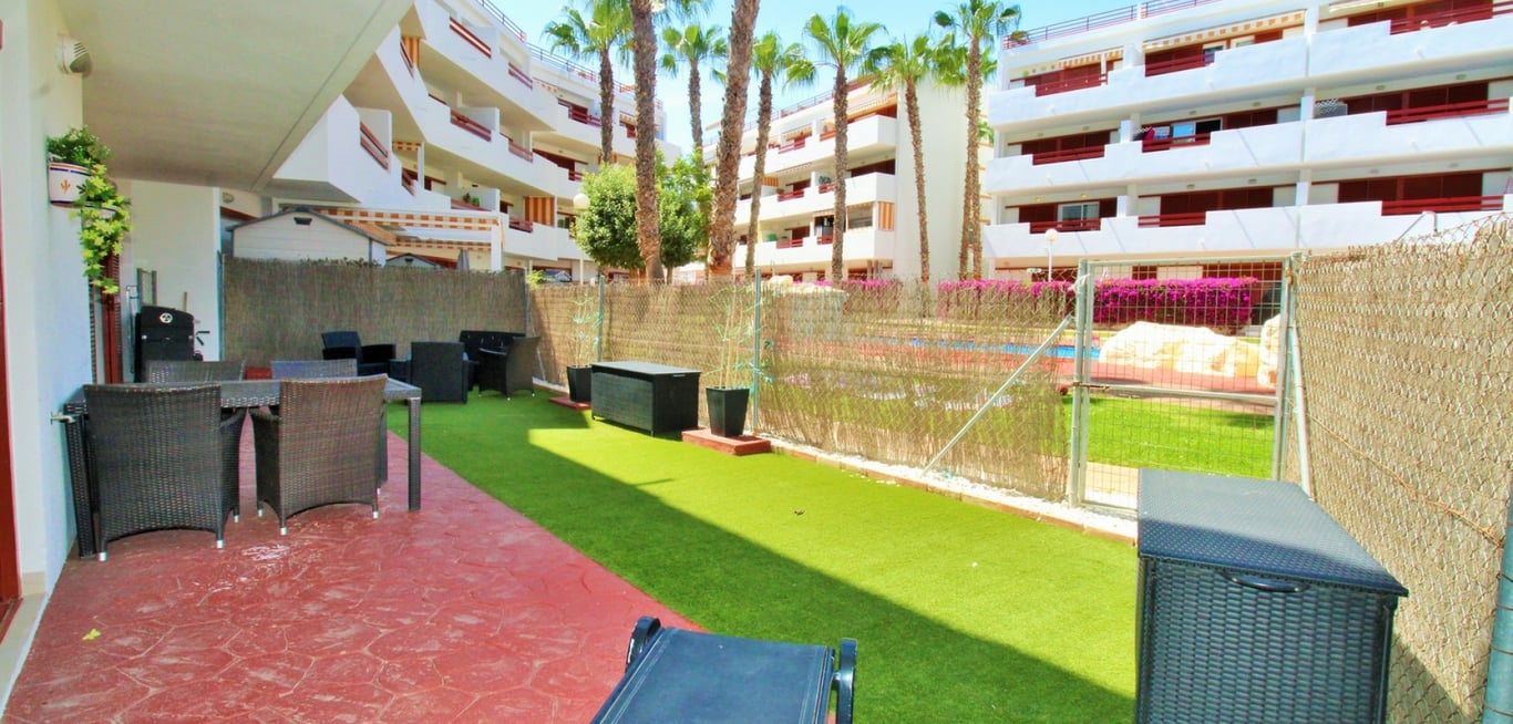 Apartment in Playa Flamenca - Image 2
