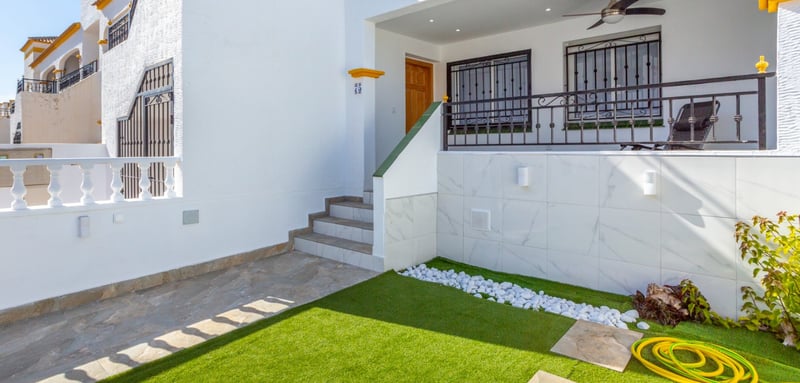 Apartment in Jacarilla - view 1