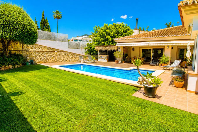 Villa in Mijas Costa - view 1
