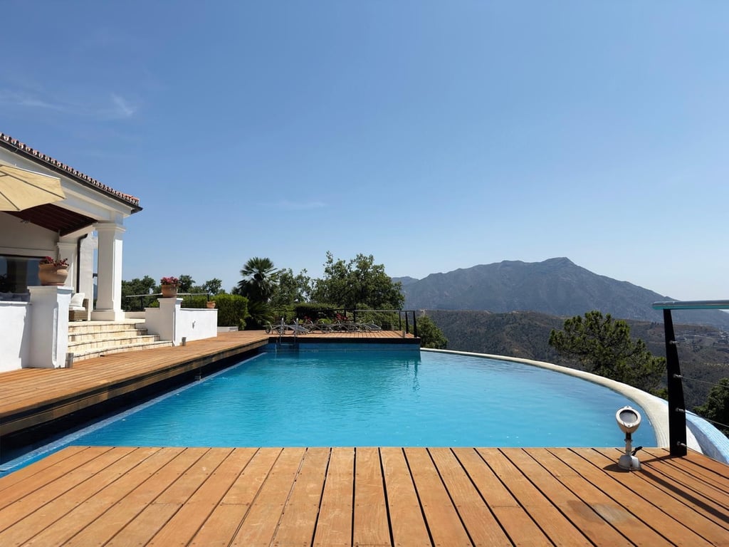 Villa in Malaga - Image 2