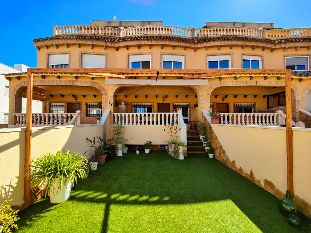 House in Guardamar del Segura - Image 2