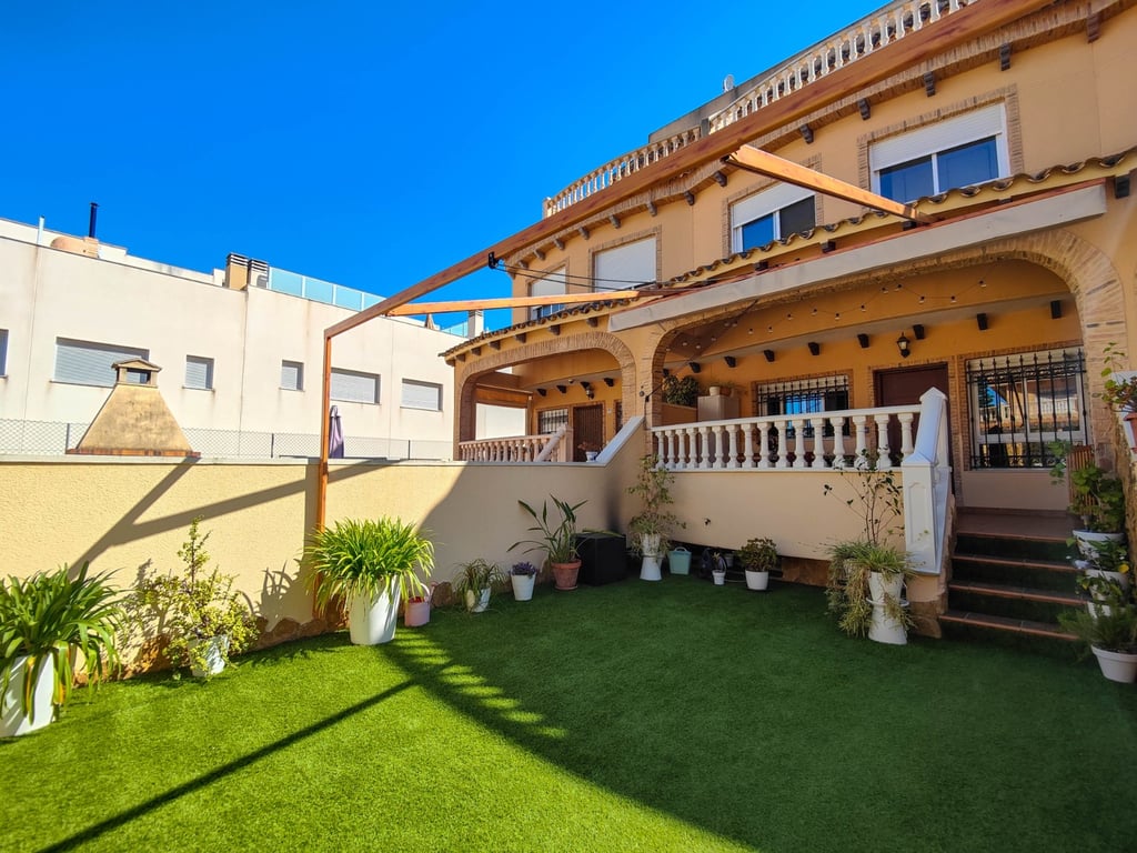House in Guardamar del Segura - Image 3
