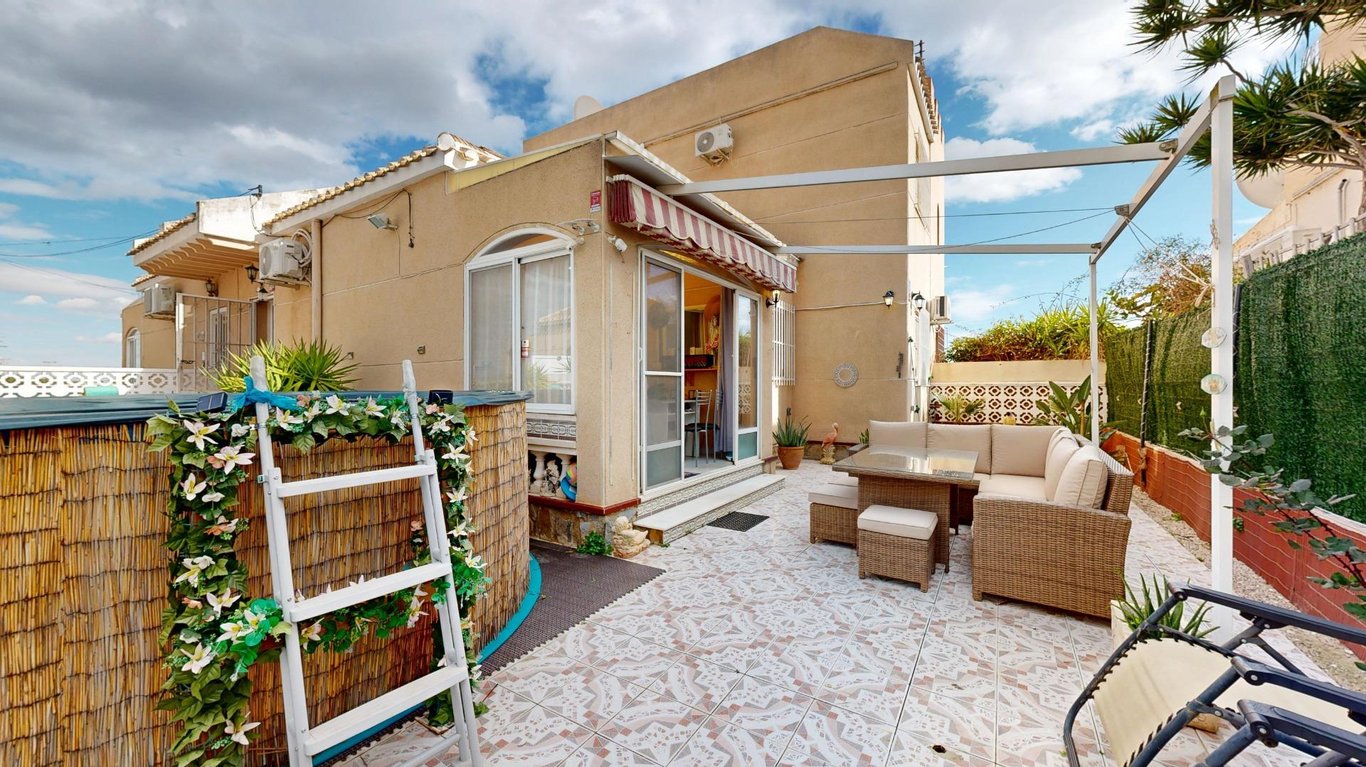 House in San Miguel de Salinas - Image 2