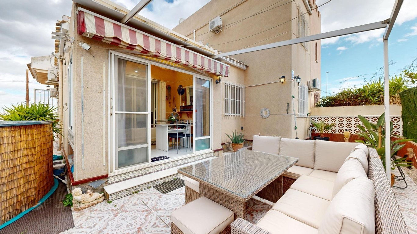 House in San Miguel de Salinas - Image 3