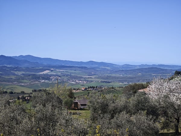 House in Volterra - view 1
