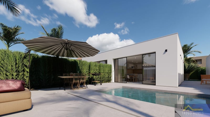 Villa in Los Urrutias - view 1