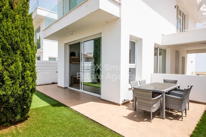 House in Dromolaxia - view 1