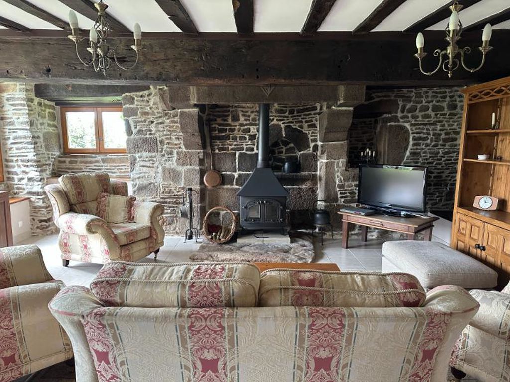 House in Ger - Image 2