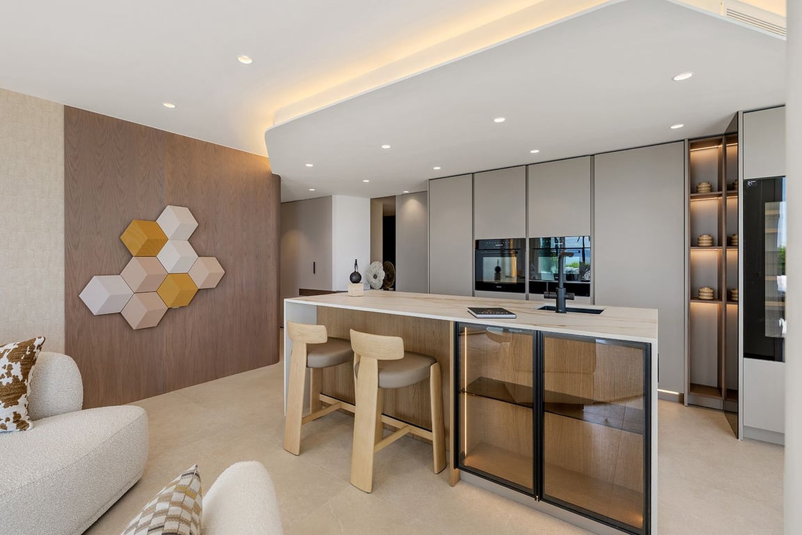 House in Estepona - Image 3