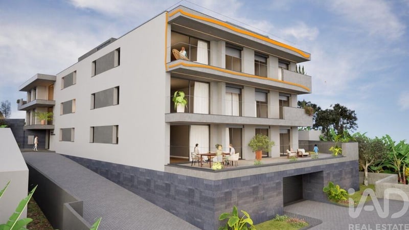 Apartment in Camara de Lobos - view 1