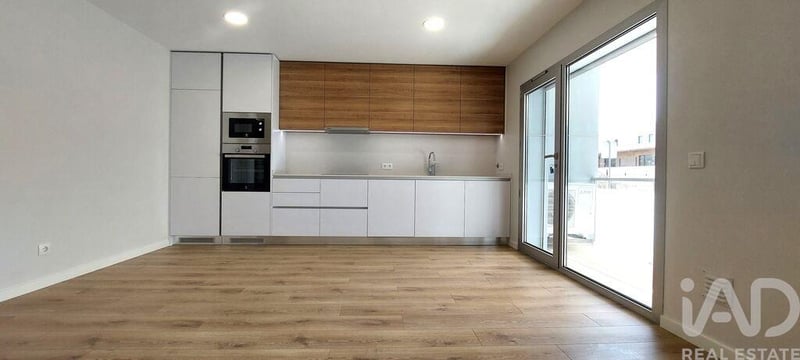 Apartment in Marrazes - view 1