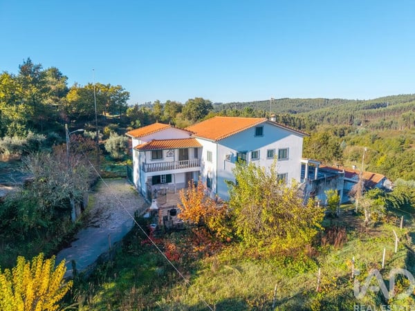 House in Lourosa - view 1