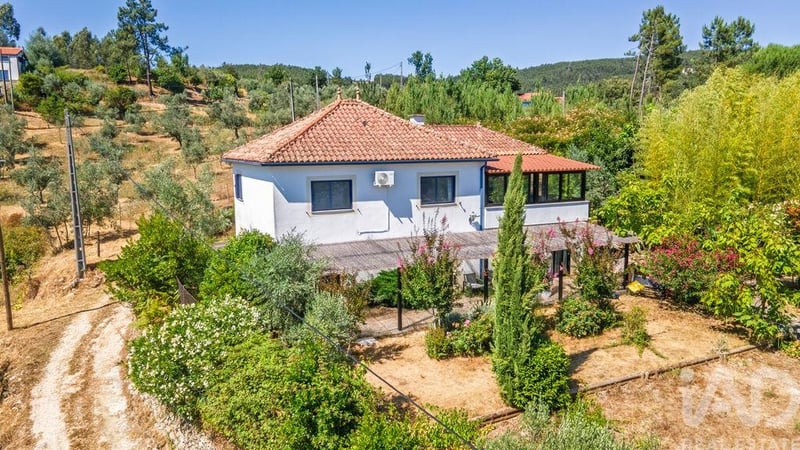House in Coja - view 1