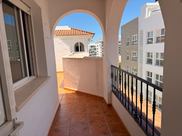 Apartment in Estepona - view 1
