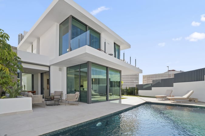Villa in Benidorm - view 1