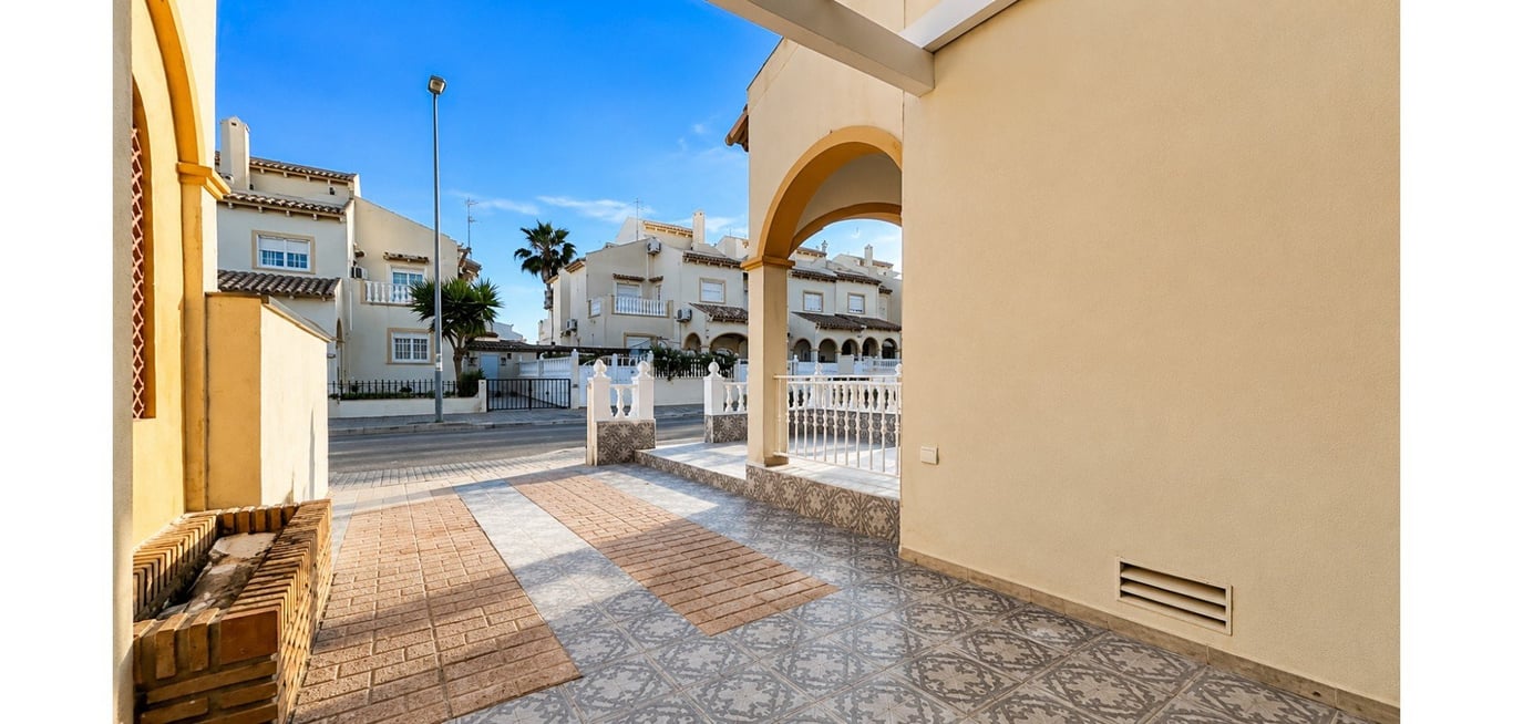 House in La Zenia - Image 3