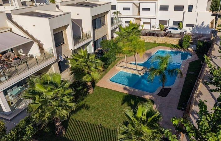House in Torre de la Horadada - view 1