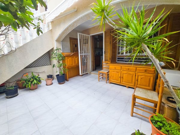 Villa in Torrevieja - view 1