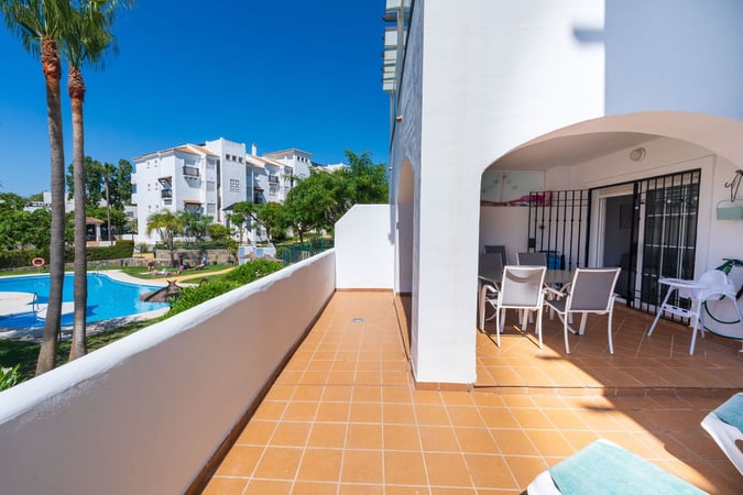 Apartment in La Duquesa - view 1