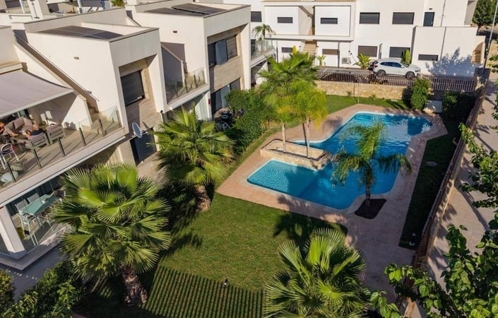 House in Torre de la Horadada - view 1