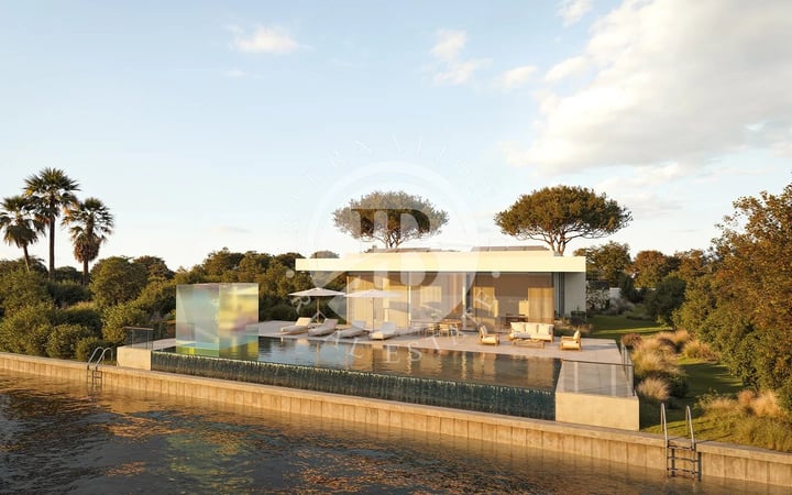 Villa in Isola Albarella - view 1