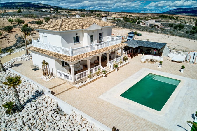 House in Pinoso - view 1