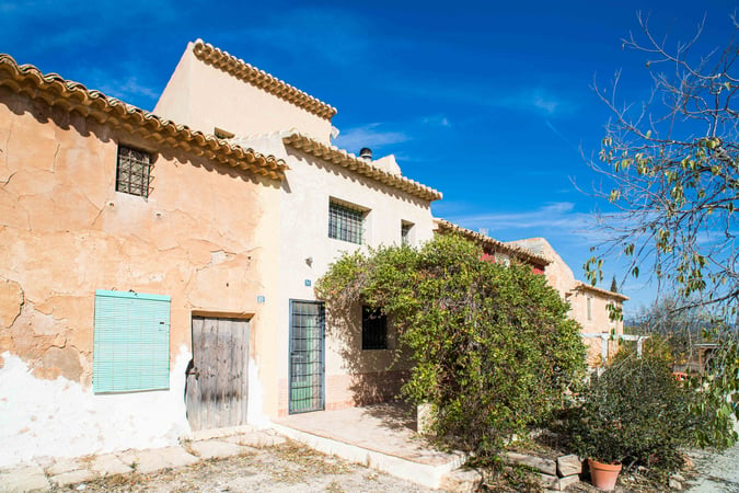 House in Pinoso - view 1